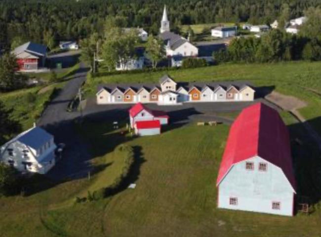 Motel M Saint-Adelme Eksteriør bilde